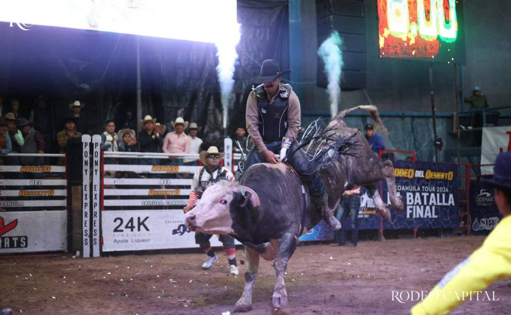 Archivo Rodeo Capital.- Jinetes de todo el país y de lugares como Brasil, Costa Rica y Canadá, llegaron a la capital coahuilense el pasado diciembre. $!Archivo Rodeo Capital.- Jinetes de todo el país y de lugares como Brasil, Costa Rica y Canadá, llegaron a la capital coahuilense el pasado diciembre.