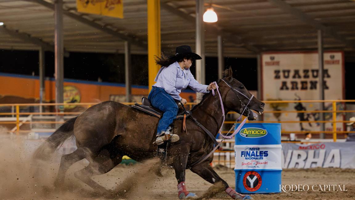 Carolina García: La Miss Rodeo que conquista en barriles Carolina García: La Miss Rodeo que conquista en barriles