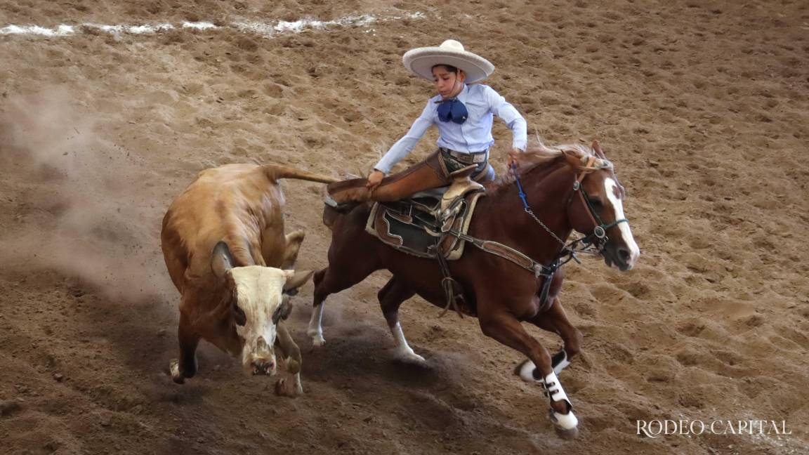 Viven la pasión charra en el Campeonato Nacional de la Manzana Viven la pasión charra en el Campeonato Nacional de la Manzana