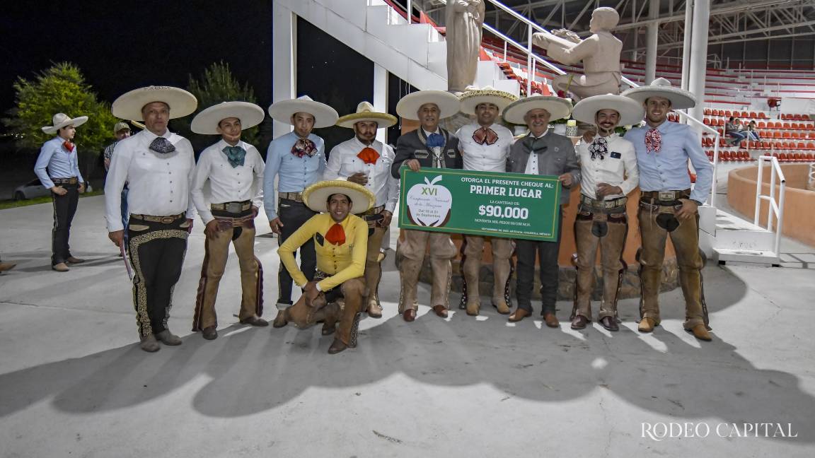 Viven la pasión charra en el Campeonato Nacional de la Manzana Viven la pasión charra en el Campeonato Nacional de la Manzana