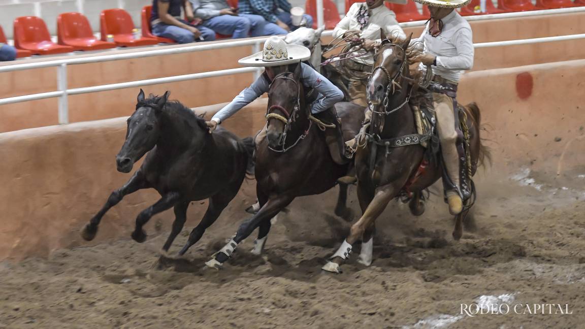 Viven la pasión charra en el Campeonato Nacional de la Manzana Viven la pasión charra en el Campeonato Nacional de la Manzana