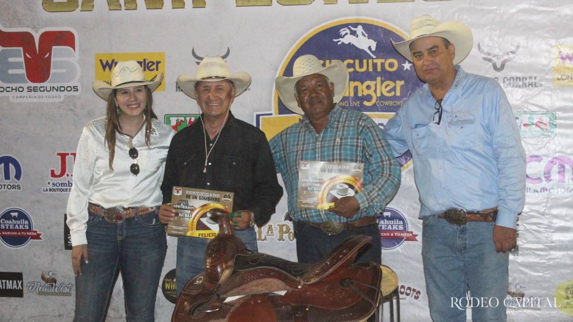 Corona Circuito Wrangler a campeones del rodeo Corona Circuito Wrangler a campeones del rodeo