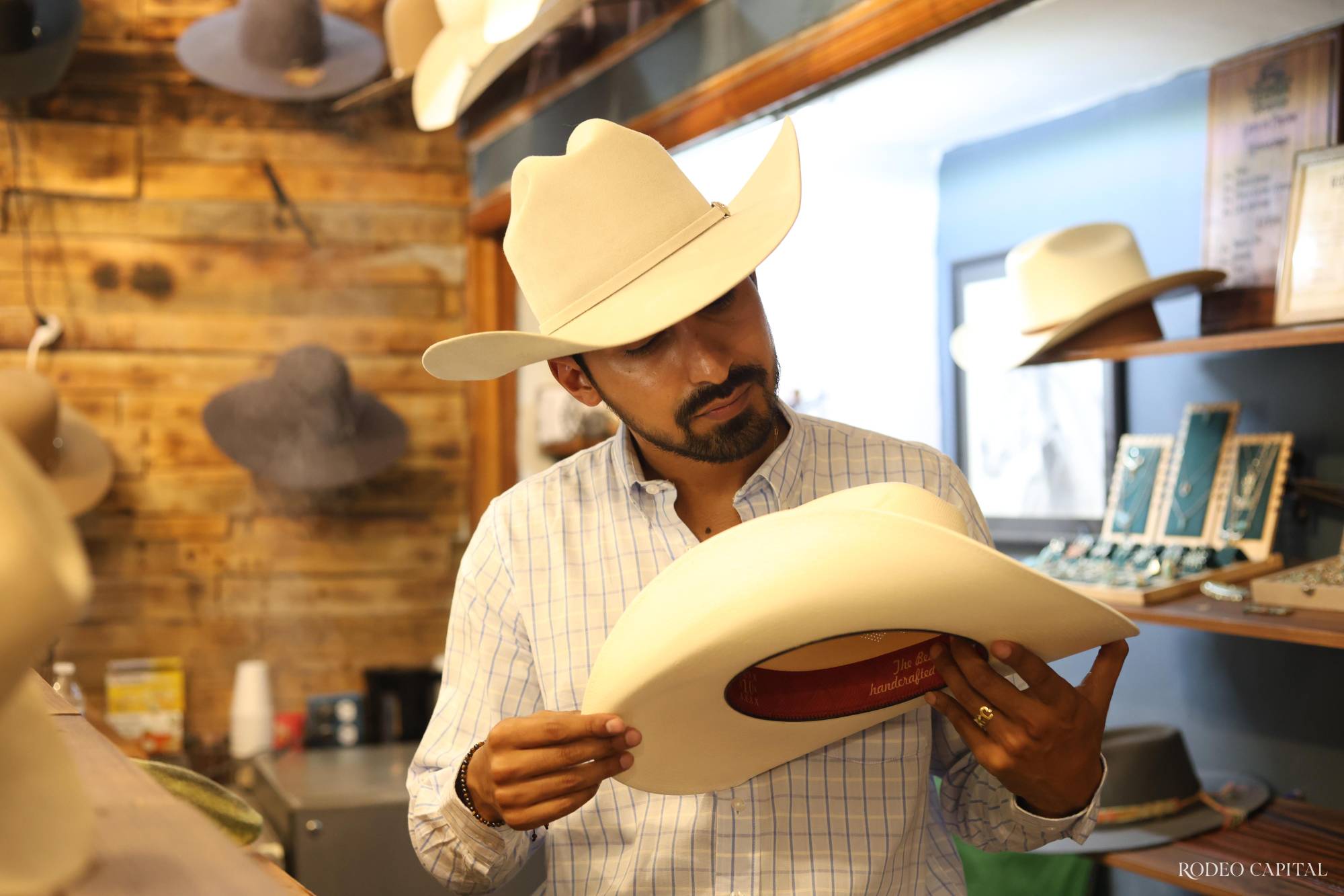 El sombrero de Arteaga en cabeza del mundo $!El sombrero de Arteaga en cabeza del mundo