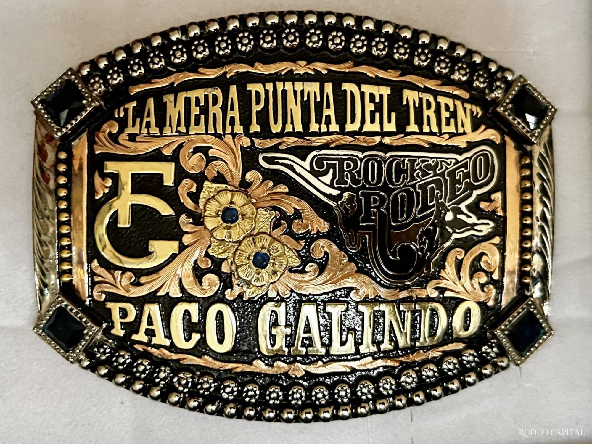 No es algo que Paco presuma. Es más, le da cierta vergüenza. Por la frase. Por lo que implica. Lo que no sabe, o más bien lo que no le gusta reconocer, es que algunos lo consideran sí. El mero mero. $!No es algo que Paco presuma. Es más, le da cierta vergüenza. Por la frase. Por lo que implica. Lo que no sabe, o más bien lo que no le gusta reconocer, es que algunos lo consideran sí. El mero mero.