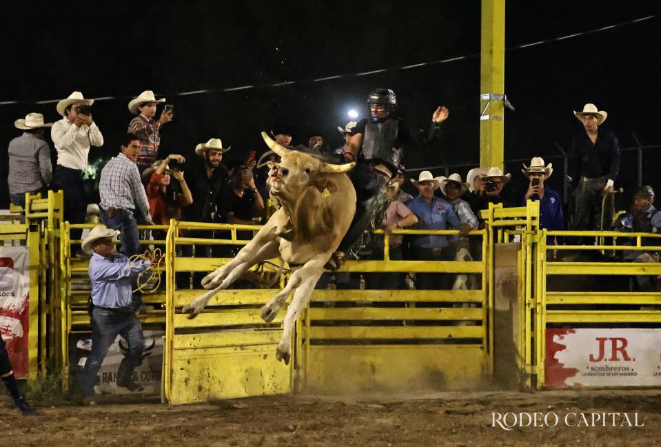 Corona Circuito Wrangler a campeones del rodeo $!Corona Circuito Wrangler a campeones del rodeo