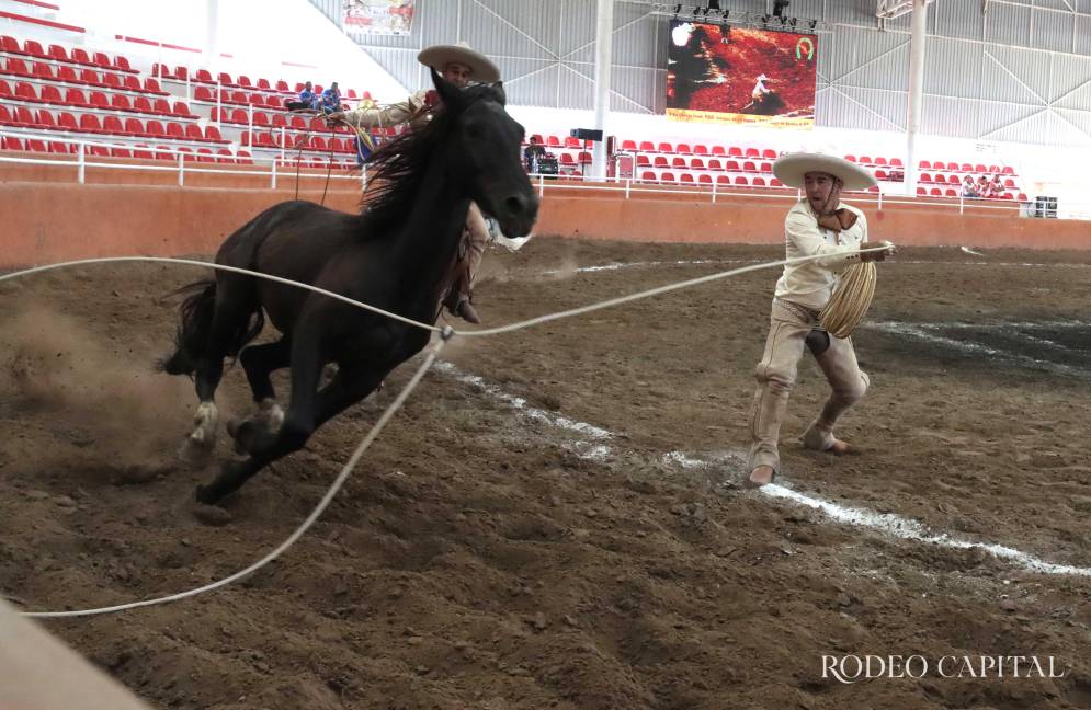 Viven la pasión charra en el Campeonato Nacional de la Manzana $!Viven la pasión charra en el Campeonato Nacional de la Manzana