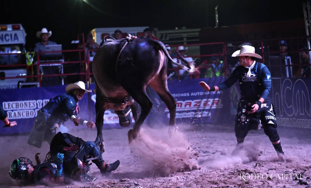 $!Álvaro Álvarez, el campeón del International Bull Riding Challenge