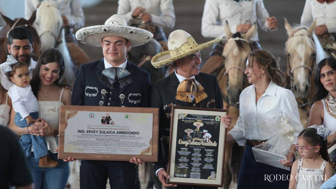 Reconocen a Ervey Zulaica por más de 40 años en la charrería