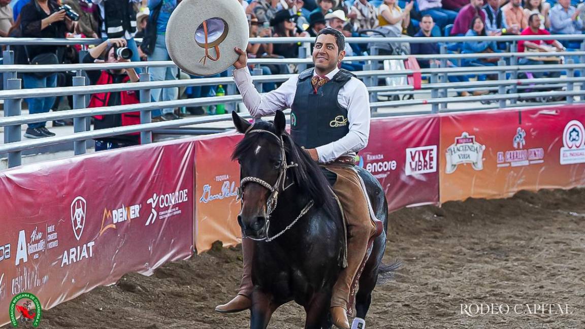 Conquista Enrique Jiménez Martínez el tetracampeonato nacional charro completo