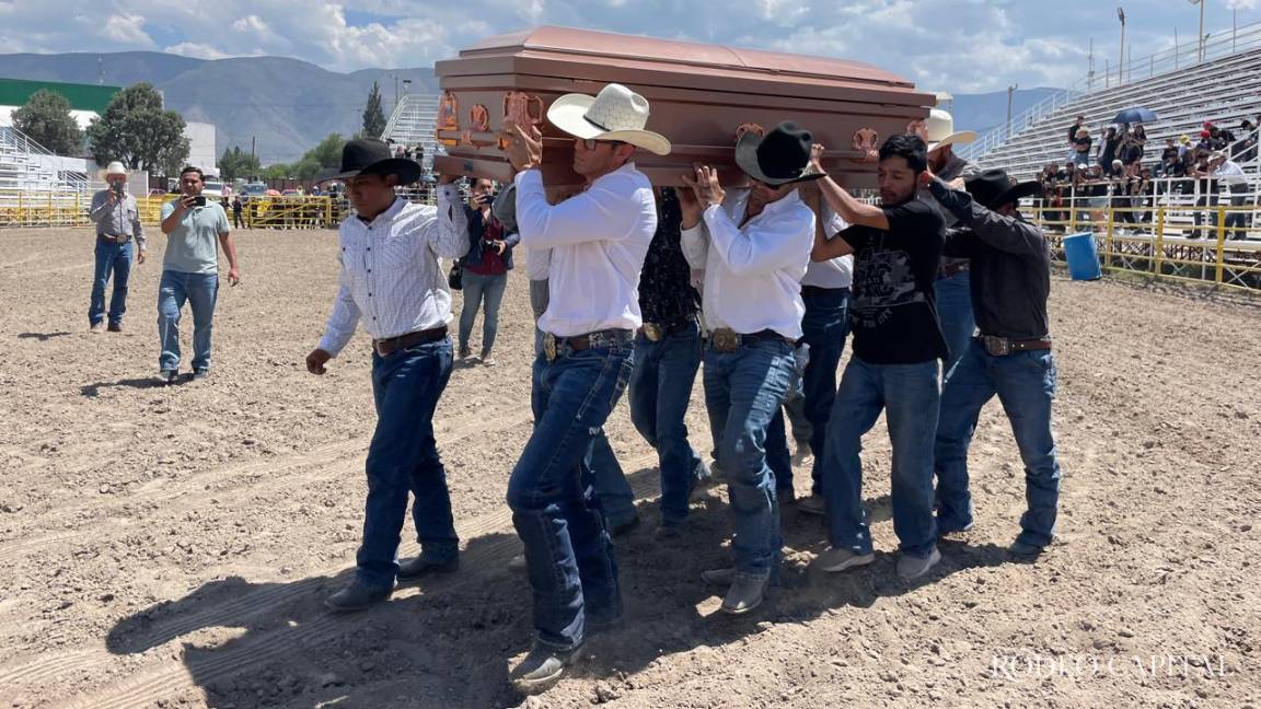 Logra Eliud Aranda su última monta en la 8 Segundos