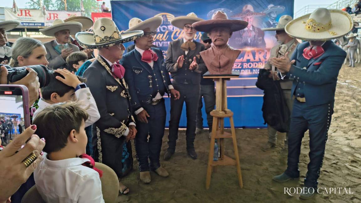 Ingresa don Macario González al Salón de la Fama de la Federación Mexicana de Charrería