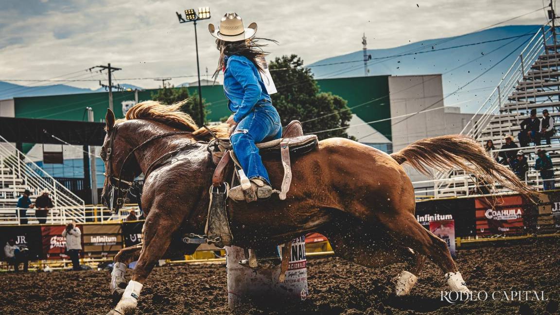 Graban durante el Rodeo Saltillo película sobre una barrilera