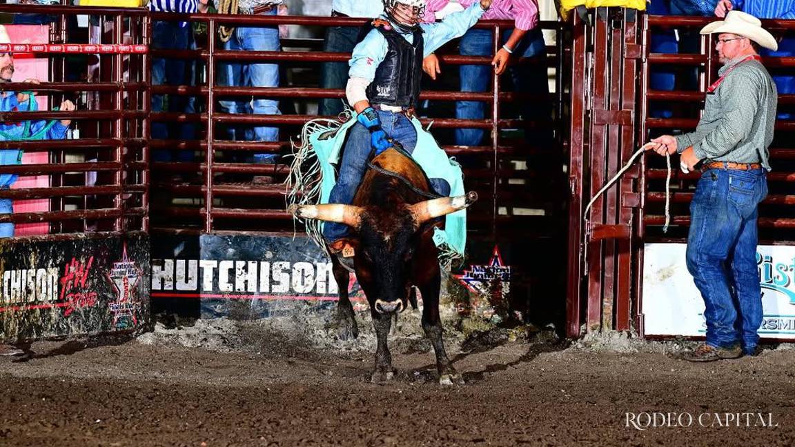 Logra Fernando Mendoza tercer lugar en el Mundial Juvenil de Monta de Toros