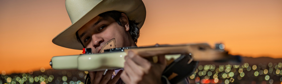 Emiliano Ortiz, el cantautor coahuilense que da la vuelta a México y Estados Unidos