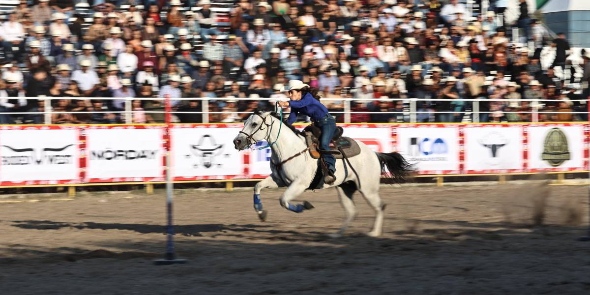 La Arena 8 Segundos fue el escenario donde competidores de cuatro estados pelearon por su pase a la gran final que se realizará en Chihuahua.