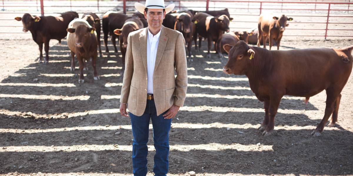 Homero Amezcua Villarreal, presidente de la Unión Ganadera Regional de Coahuila, dice que el estado está listo para incorporarse a las siguientes etapas de la reapertura. FOTO: JORGE VELAZCO