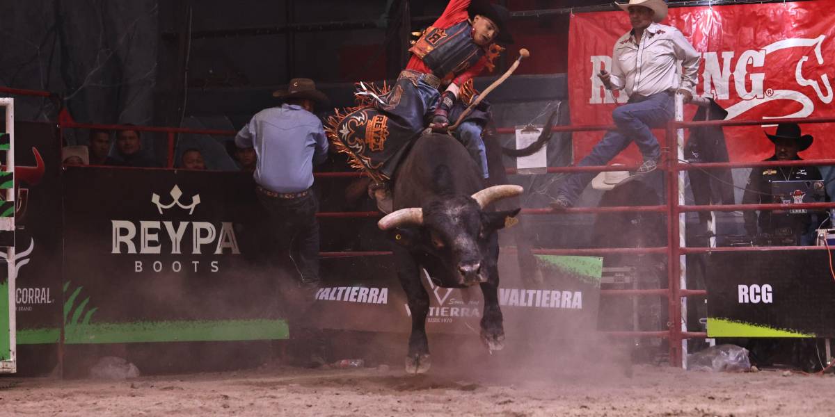 El jinete de Guanajuato, Marce Tavares fue el ganador del Tour 2025 de Saltos de Gloria, cuya final se realizó en el Auditorio Saltillo.