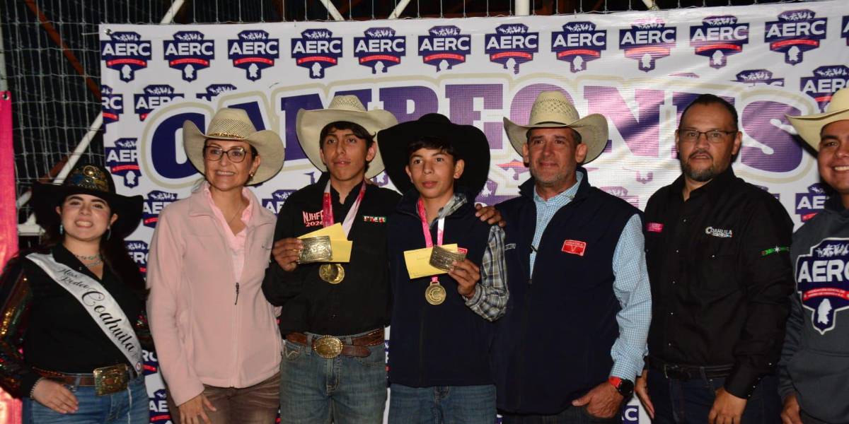 Diego Medrano en una de sus hebillas ganadas con Raúl Portillo en Lazo por parejas.