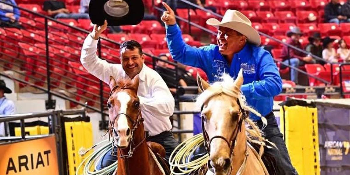 Ambos competidores son originarios de Saltillo y con orgullo llevan a su ciudad hasta las grandes esferas del rodeo norteamericano.