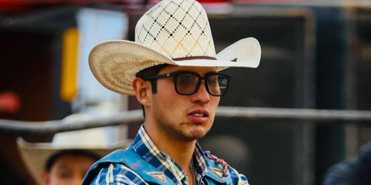 Erick Rodríguez fue pisado por el toro durante un rodeo en Aguascalientes, pero su familia reportó que ya se encuentra en recuperación.