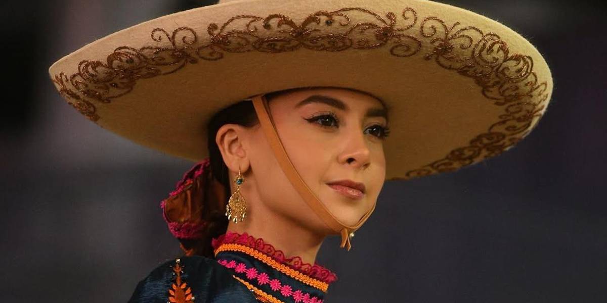 Entre la elegancia del traje charro y la sensibilidad social, Estefanía ha encontrado una misión que trasciende la arena.