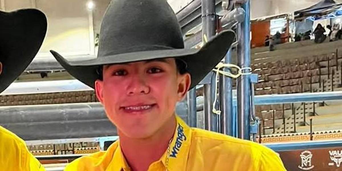 Brayan Medina antes de su presentación del domingo en Lagos de Moreno, Jalisco para Cuernos Chuecos.