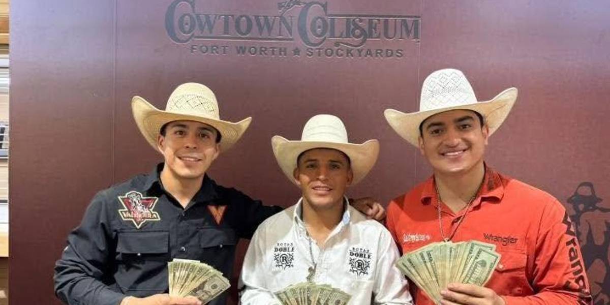 Los jaliscienses, Alfredo Ruvalcaba, Manuel Gallardo y Saúl Zambrano siguen participando en rodeos de Estados Unidos.