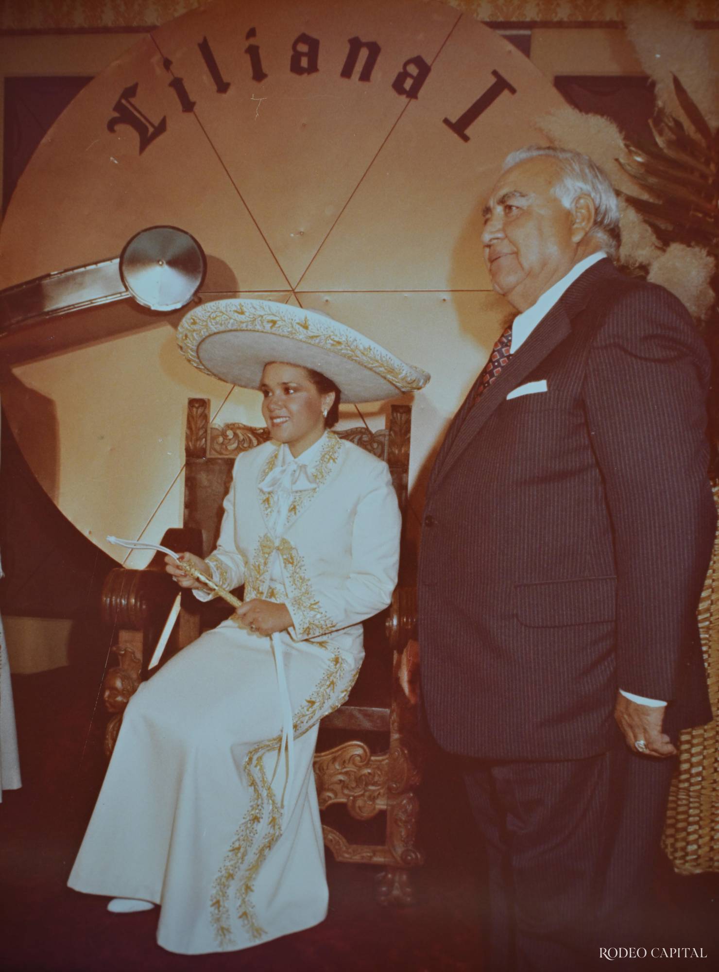 $!En noviembre de 1980 fue coronada como reina de la Asociación de Charros de Saltillo.