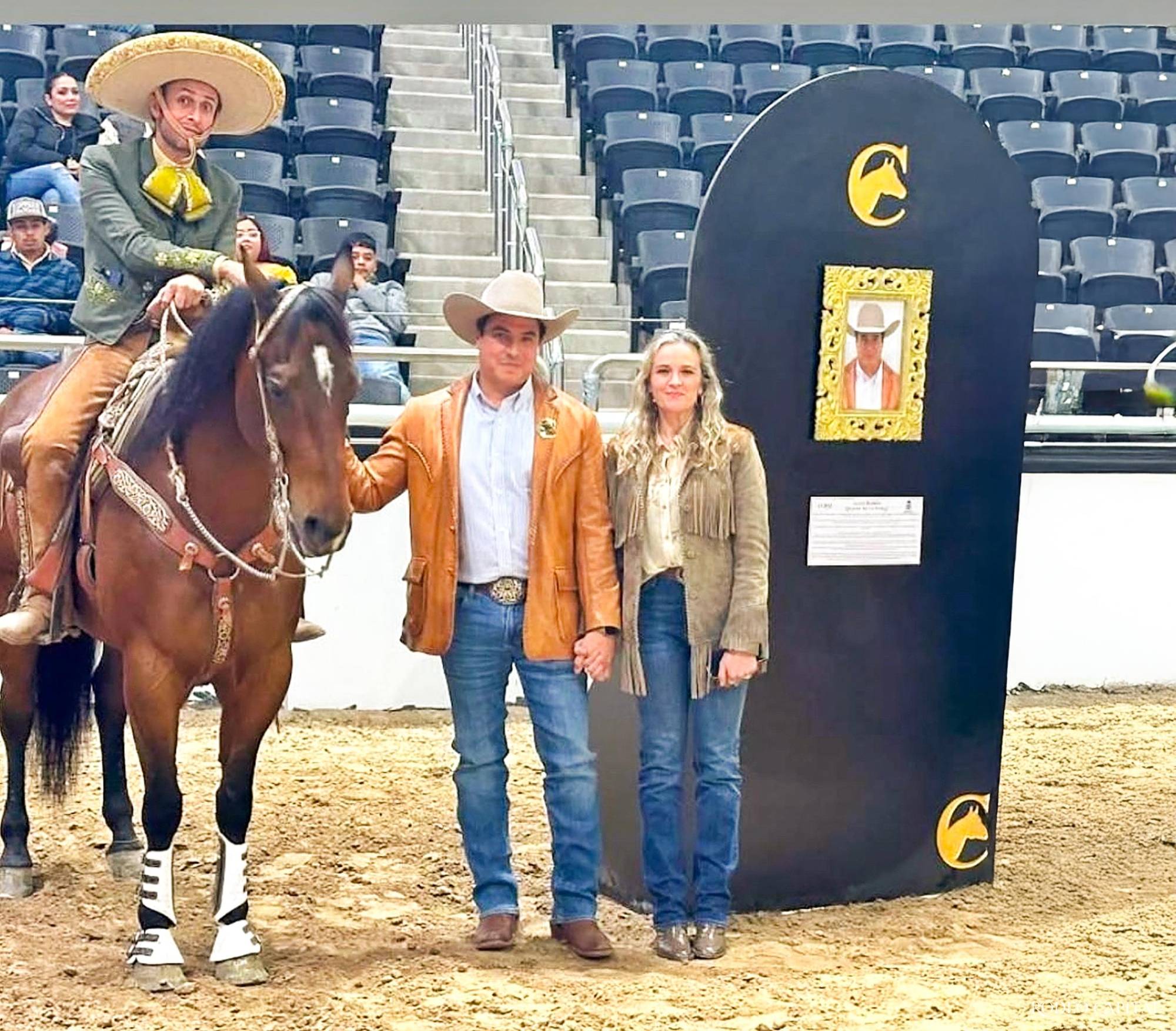 $!Es el miembro más joven del Salón de la Fama del Caballo Cuarto de Milla en México. FOTO: CORTESÍA ALDO RAMÓN
