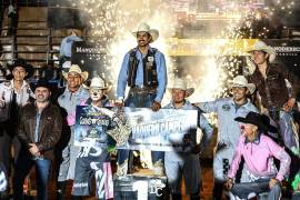A dos semanas de la gran final, Francisco García logra la hebilla de campeón en la etapa 34 de Cuernos Chuecos.