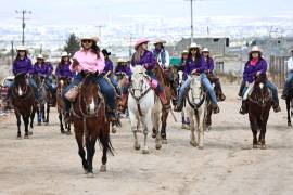 La Cuadra Los Meza organizó esta cabalgata para conmemorar el Día Internacional de la Mujer.