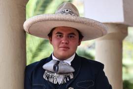 A sus 17 años, Ricardo Flores ya presume una hebilla de campeón nacional.