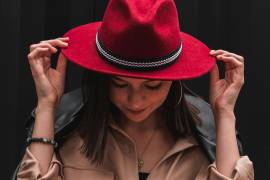 Toquillas, un toque de distinción en el sombrero