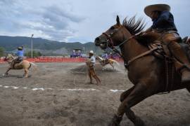 En la jornada del domingo, los equipos participantes pusieron a prueba su habilidad en las distintas suertes charras.
