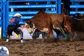 Francisco Vaquera logró el título como Cowboy Protection en el Campeonato Nacional de Rodeo realizado en Chihuahua el 31 de mayo.