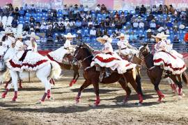 La Escaramuza Charra de Saltillo llegó hasta la gran final del Congreso y Campeonato Nacional Charro que ayer concluyó en Aguascalientes.