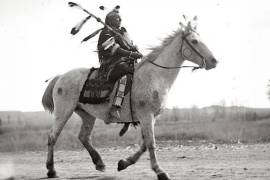 Para las tribus siuxes el caballo era mucho más que un animal de transporte o de caza, era un regalo sagrado que transformó por completo su modo de vida.