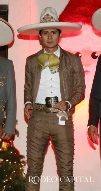 $!Franco Márquez Huerta, campeón en Jineteo de yegua.