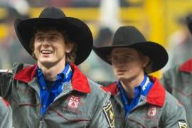 Stetson Wright logró una monta de 89.75 puntos, su hermano Statler de 88 y Ryder de 86.5 en la octava ronda del viernes en la NFR.