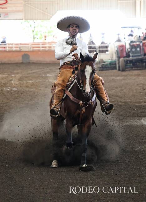 $!Marco Uriza Guajardo, del equipo Sierra de Zapalinamé, fue el campeón del Caladero.