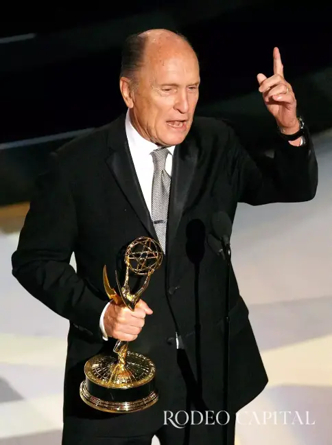 $!Recibió un Emmy por su papel en la miniserie Broken Trail.