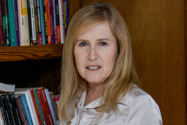 María del Carmen es originaria de Saltillo y licenciada en Ciencias de la Comunicación; actualmente se dedica a dar pláticas prematimoniales en la Diócesis de Saltillo, junto a su esposo.