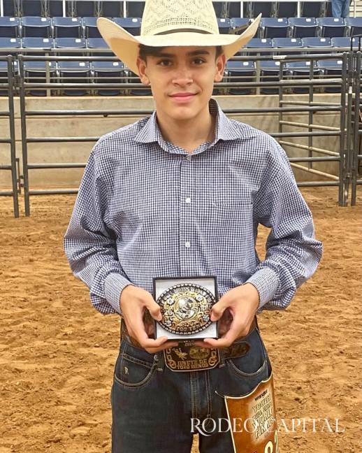 $!A sus 14 años, Máximo Candelaria Ortiz ya puede presumir un cuarto lugar mundial.
