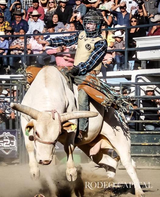 $!Noah Lee durante una de las tres montas que completo en Las Encinas.