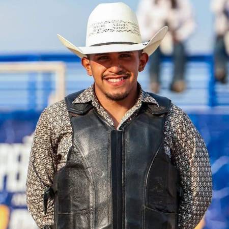 Eliud Arando Romero, jinete de toro originario de Saltillo, falleció el domingo durante el evento “Rodeo de la Primavera”, en Chihuahua.