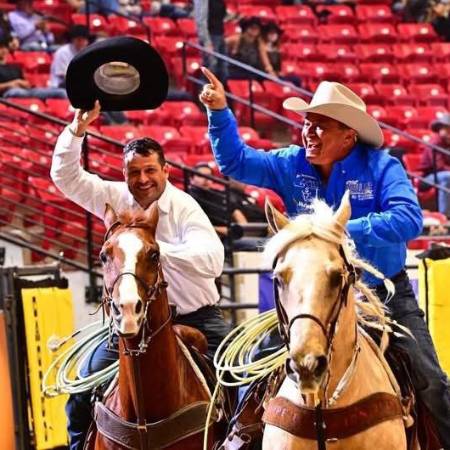 Ambos competidores son originarios de Saltillo y con orgullo llevan a su ciudad hasta las grandes esferas del rodeo norteamericano.