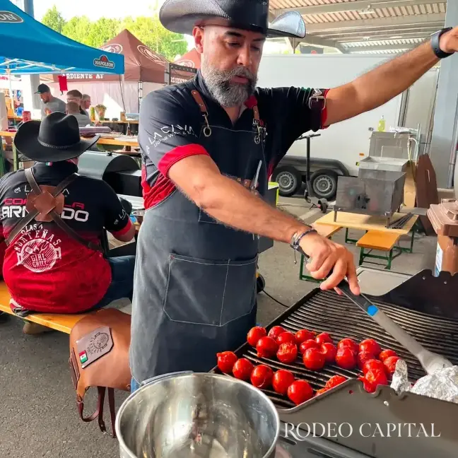 $!Con tacos al pastor, Las Norteñas conquistan Austria