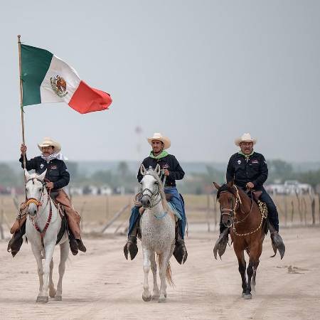 El próximo 21 de enero en la Feria Internacional de Turismo, en Madrid, se entregarán los premios donde la Cabalgata de Sabinas está nominada por su tradición turística y cultural.