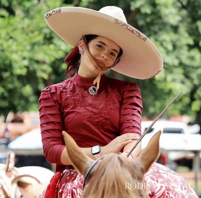 $!Alejandra Franco Briseño fue integrante de la escaramuza El Gran Chaparral, de Jalisco.
