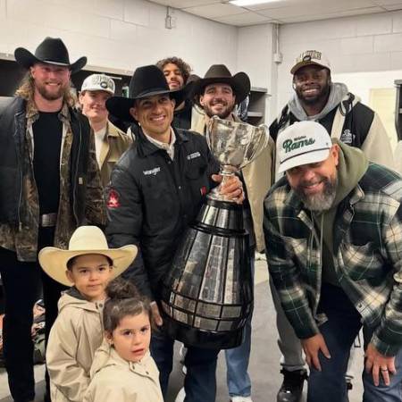 Édgar Durazo, el único mexicano en el PRCA Maple Leaf Circuit Finals, se enfrentó a jinetes de Canadá y Eslovaquia.